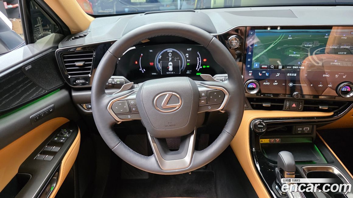 Lexus NX 2025