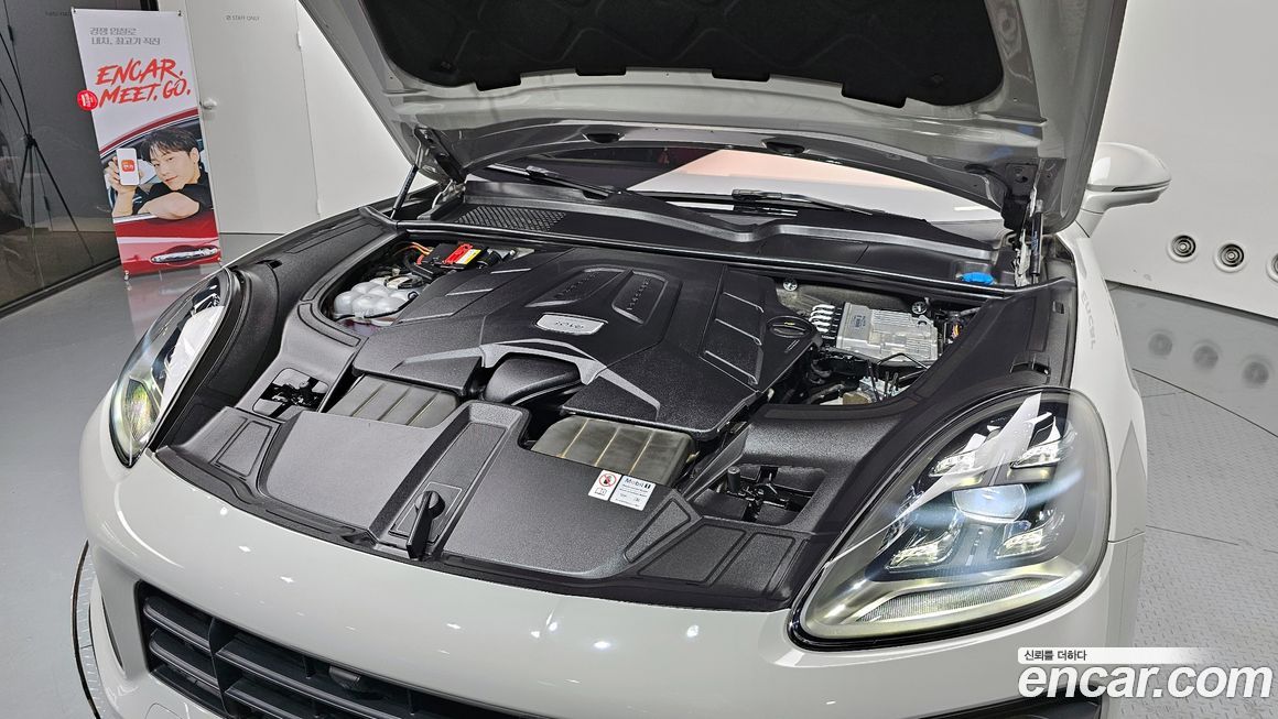 Porsche Cayenne 2022