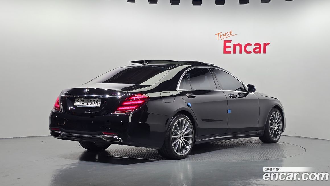 Mercedes-Benz S-Class 2018