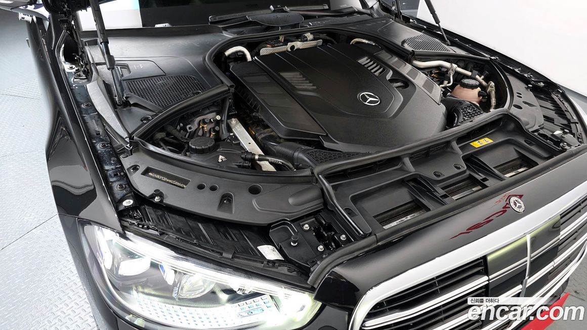 Mercedes-Benz S-Class 2021