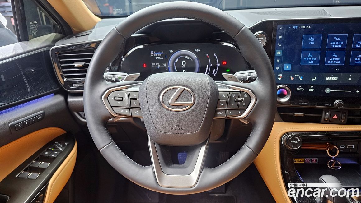 Lexus NX 2024
