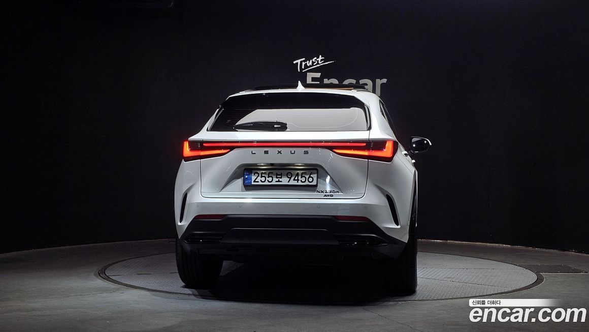 Lexus NX 2025