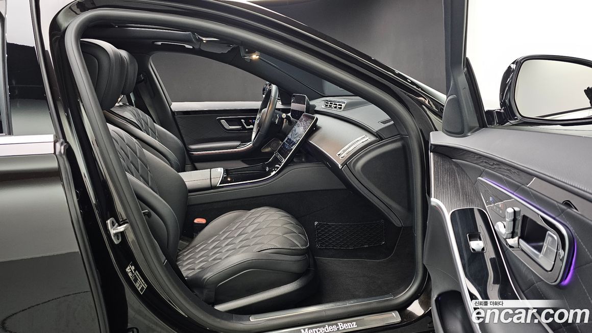 Mercedes-Benz S-Class 2023