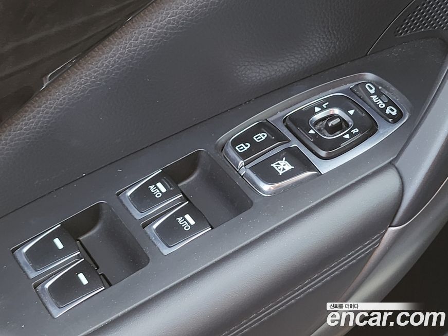 Hyundai Grandeur 2016