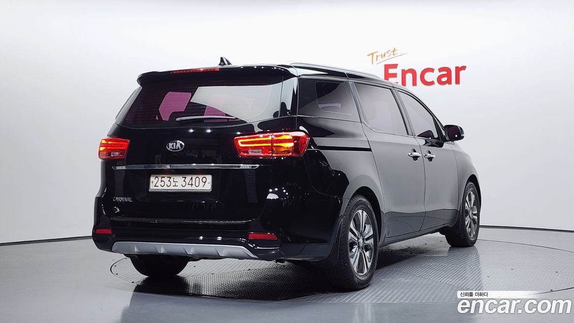 Kia Canival 2019