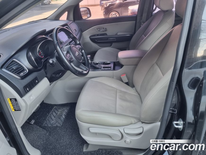 Kia Canival 2019