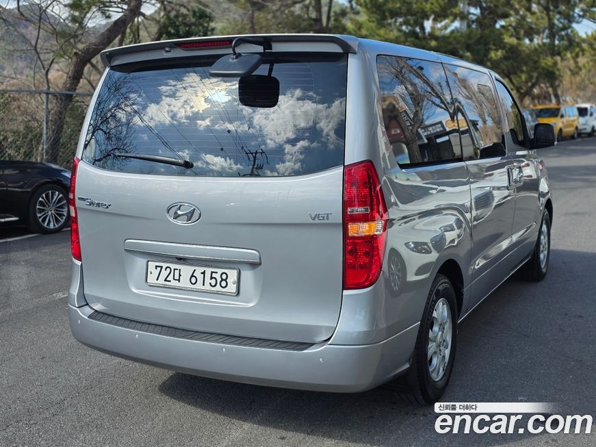 Hyundai Starex 2016