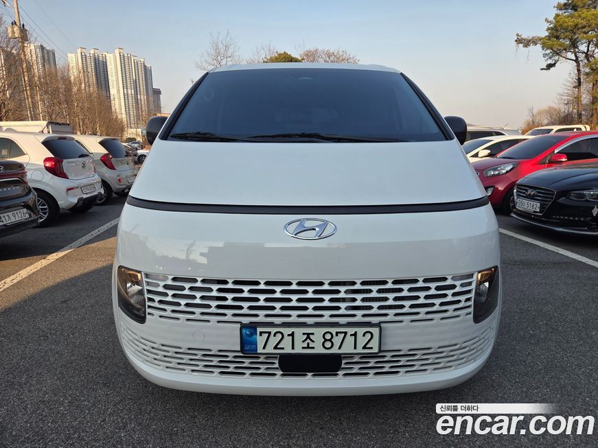 Hyundai Staria 2022