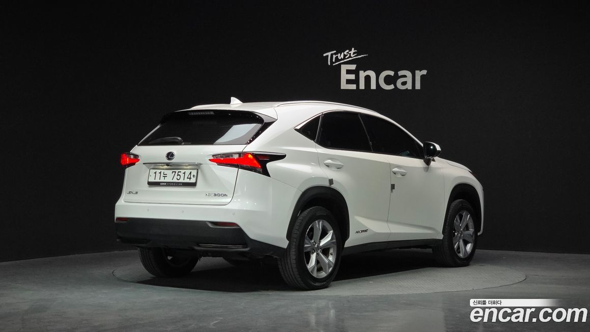 Lexus NX 2015
