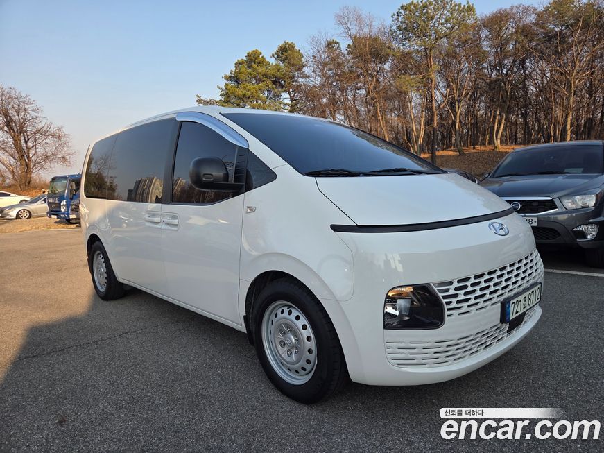 Hyundai Staria 2022