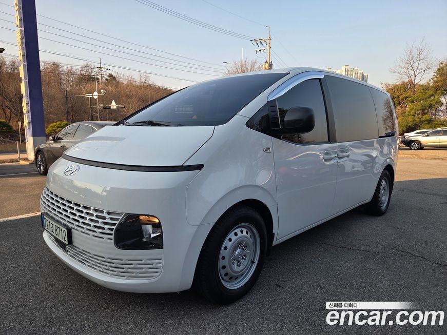 Hyundai Staria 2022