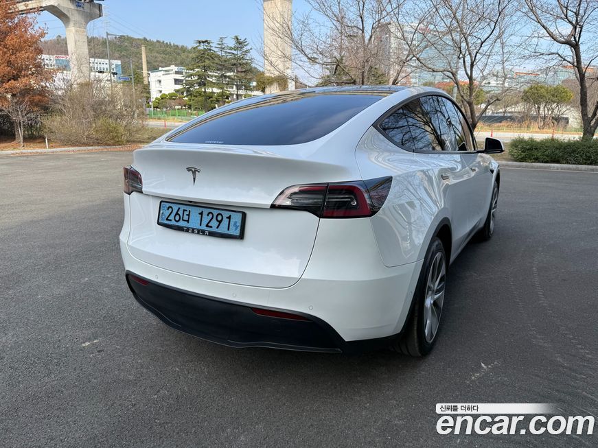 Tesla Model Y 2021