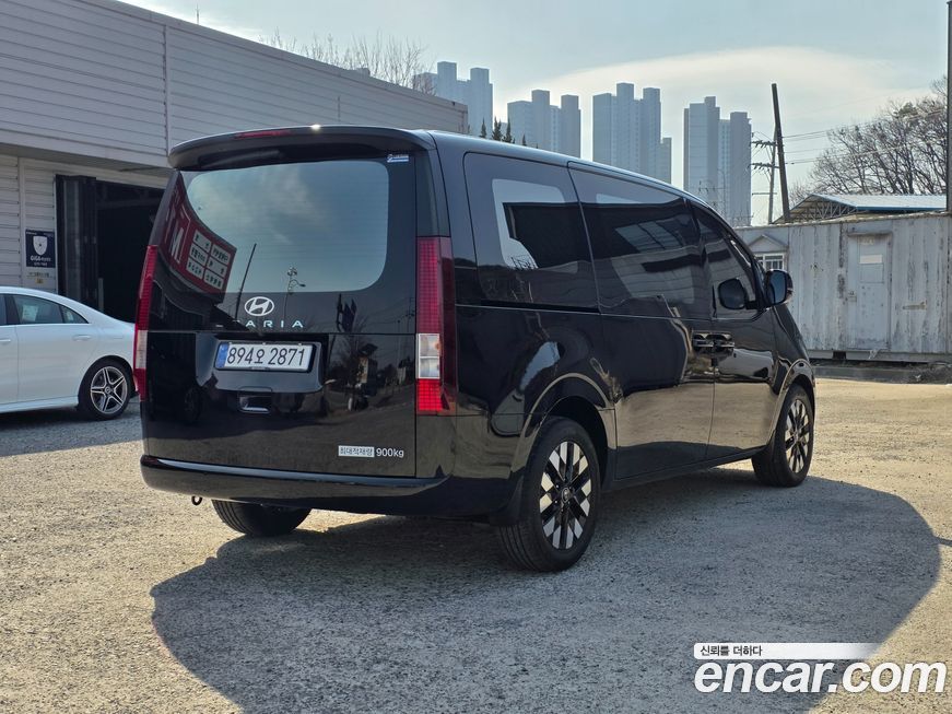 Hyundai Staria 2025