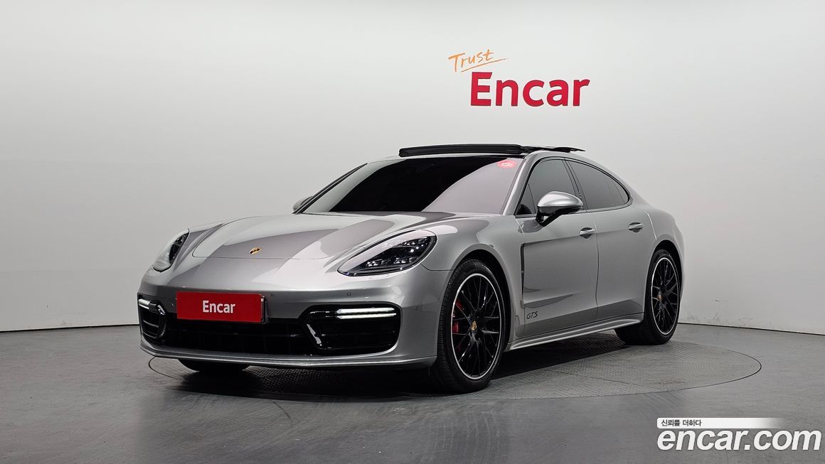 Porsche Panamera 2020