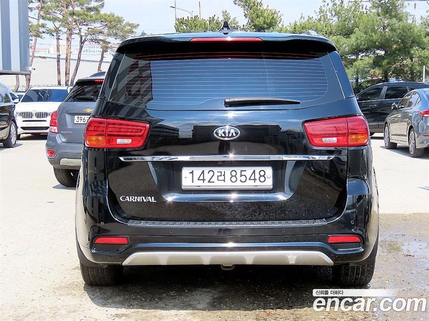 Kia Canival 2019