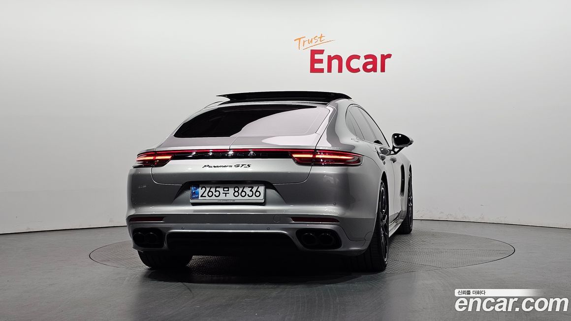 Porsche Panamera 2020