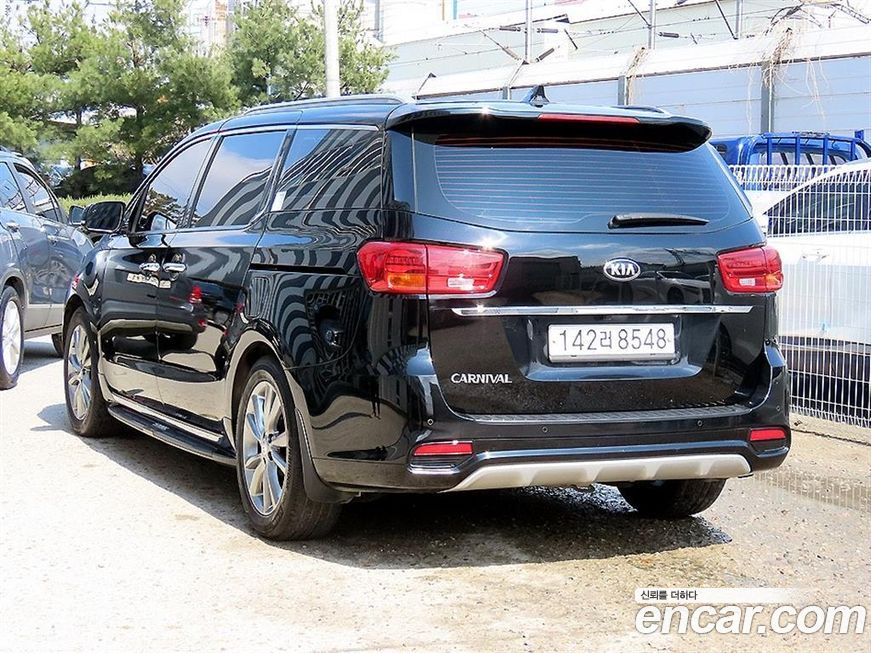 Kia Canival 2019