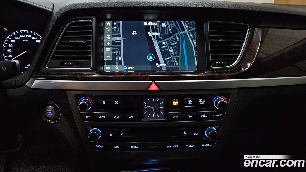 Hyundai Genesis 2016