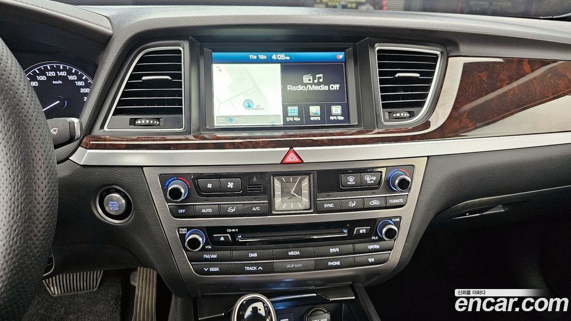 Hyundai Genesis 2014