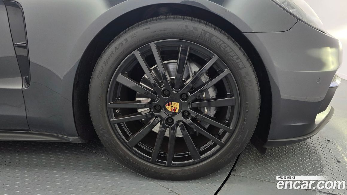 Porsche Panamera 2018