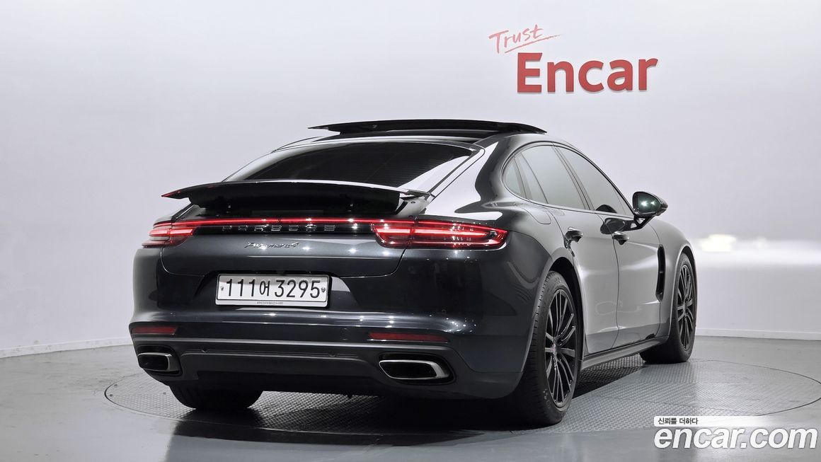 Porsche Panamera 2018