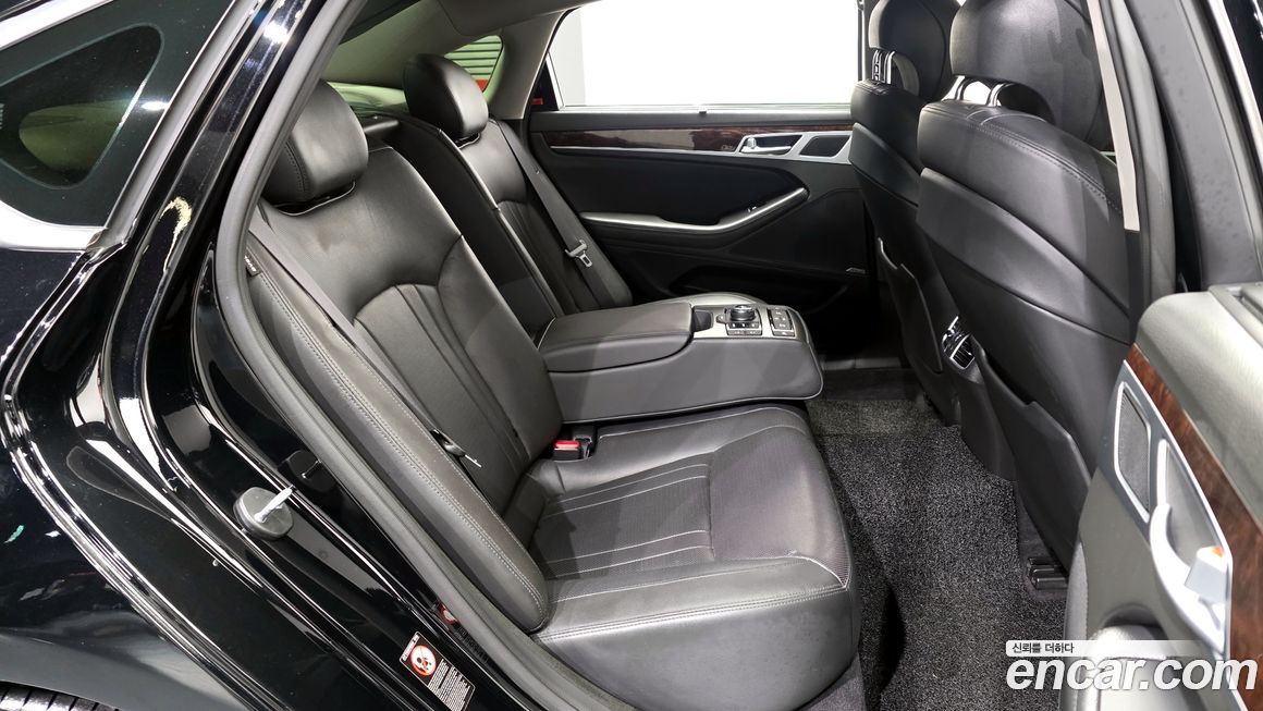 Hyundai Genesis 2016