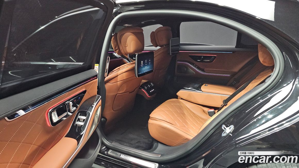 Mercedes-Benz S-Class 2023