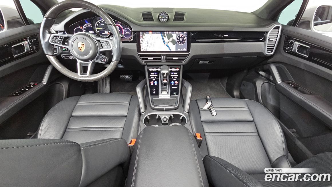 Porsche Cayenne 2021