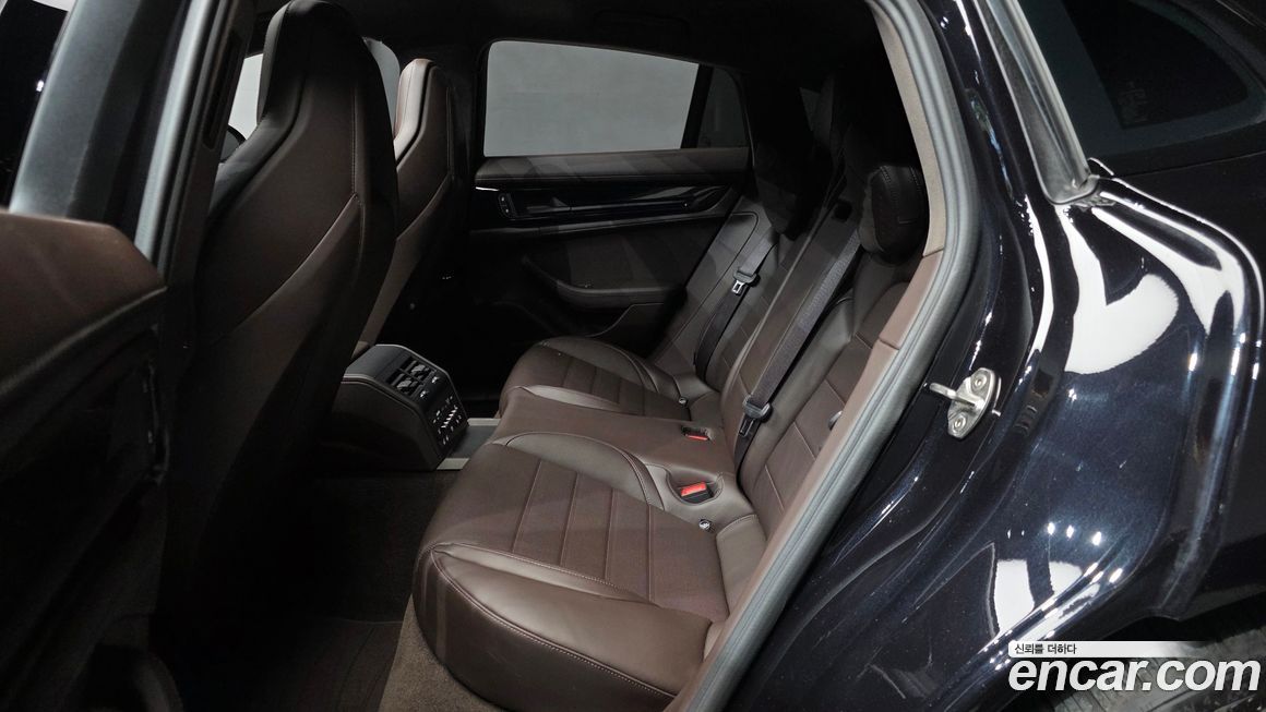 Porsche Panamera 2025