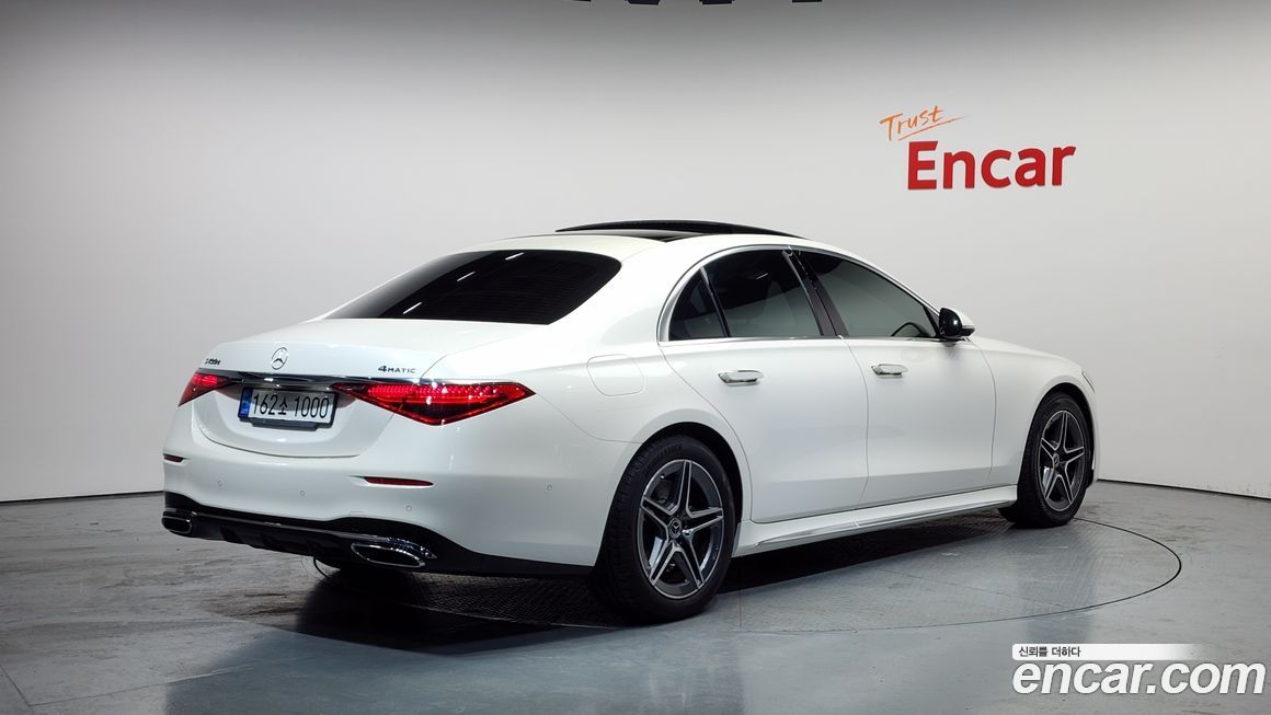 Mercedes-Benz S-Class 2022