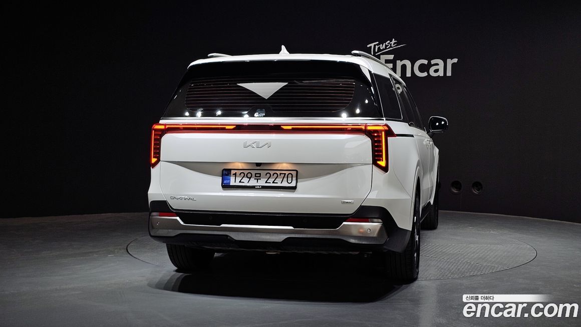 Kia Canival 2025
