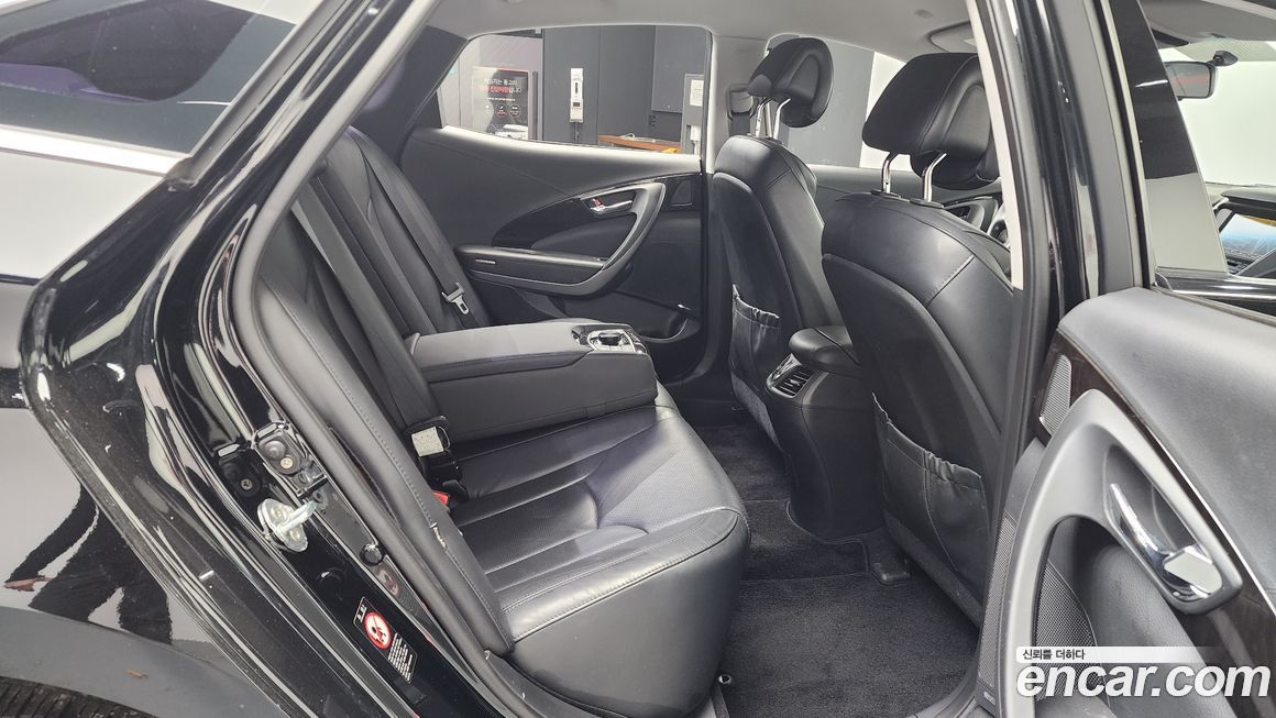 Hyundai Grandeur 2011