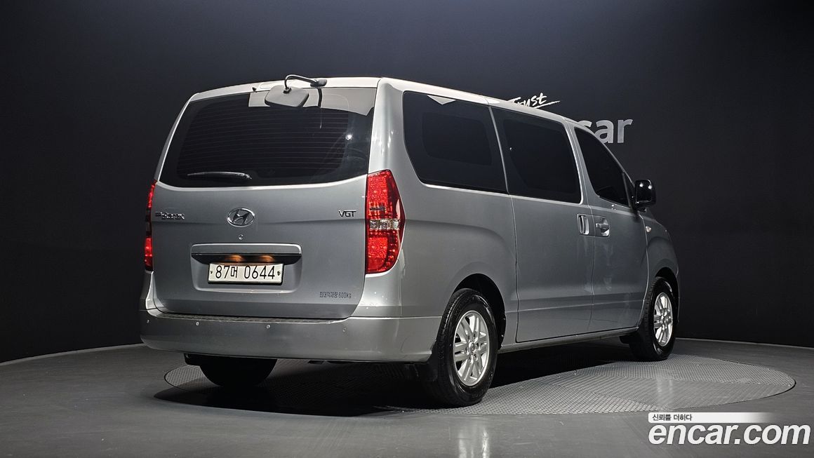 Hyundai Starex 2019