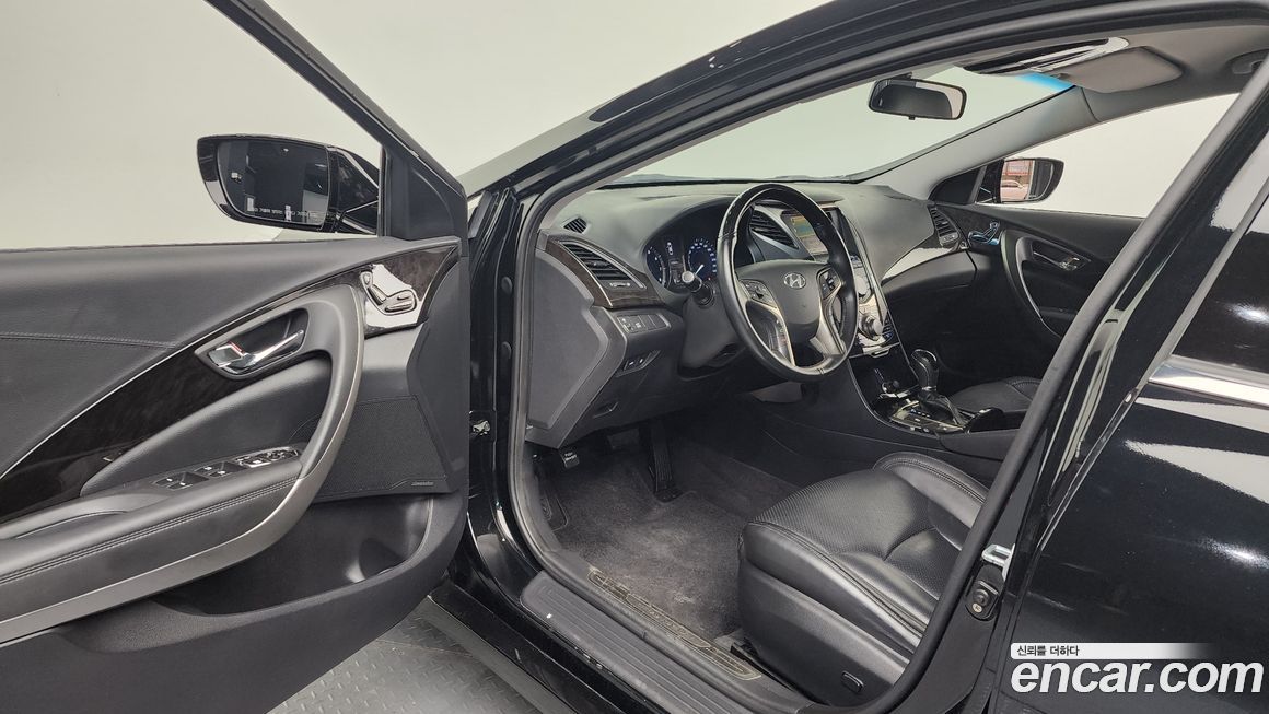 Hyundai Grandeur 2011