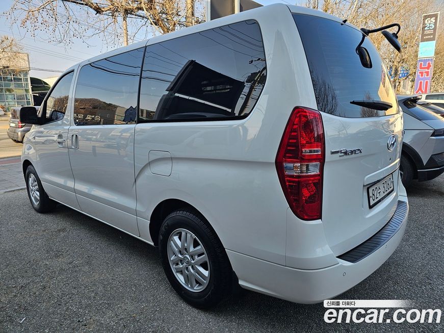 Hyundai Starex 2021