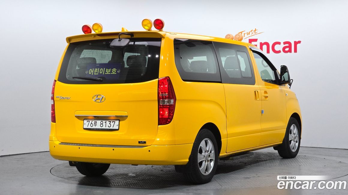 Hyundai Starex 2019