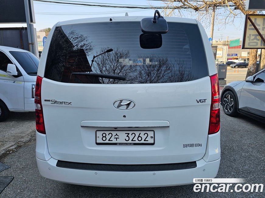 Hyundai Starex 2021