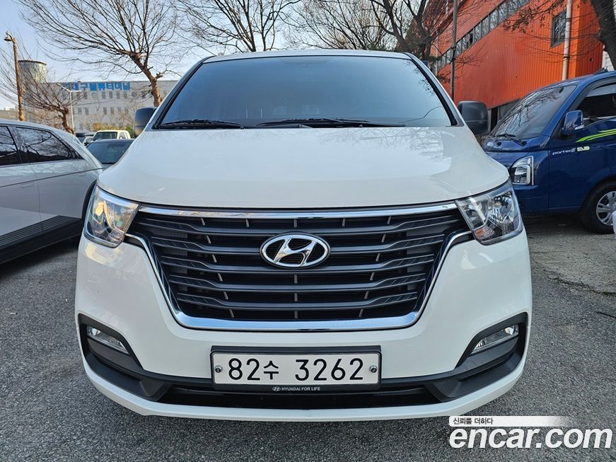 Hyundai Starex 2021