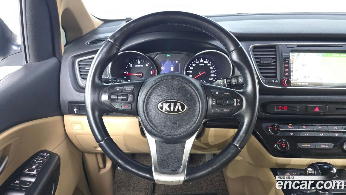 Kia Canival 2016