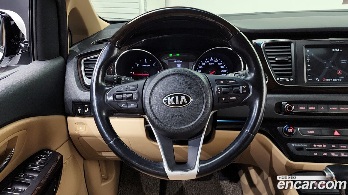 Kia Canival 2019