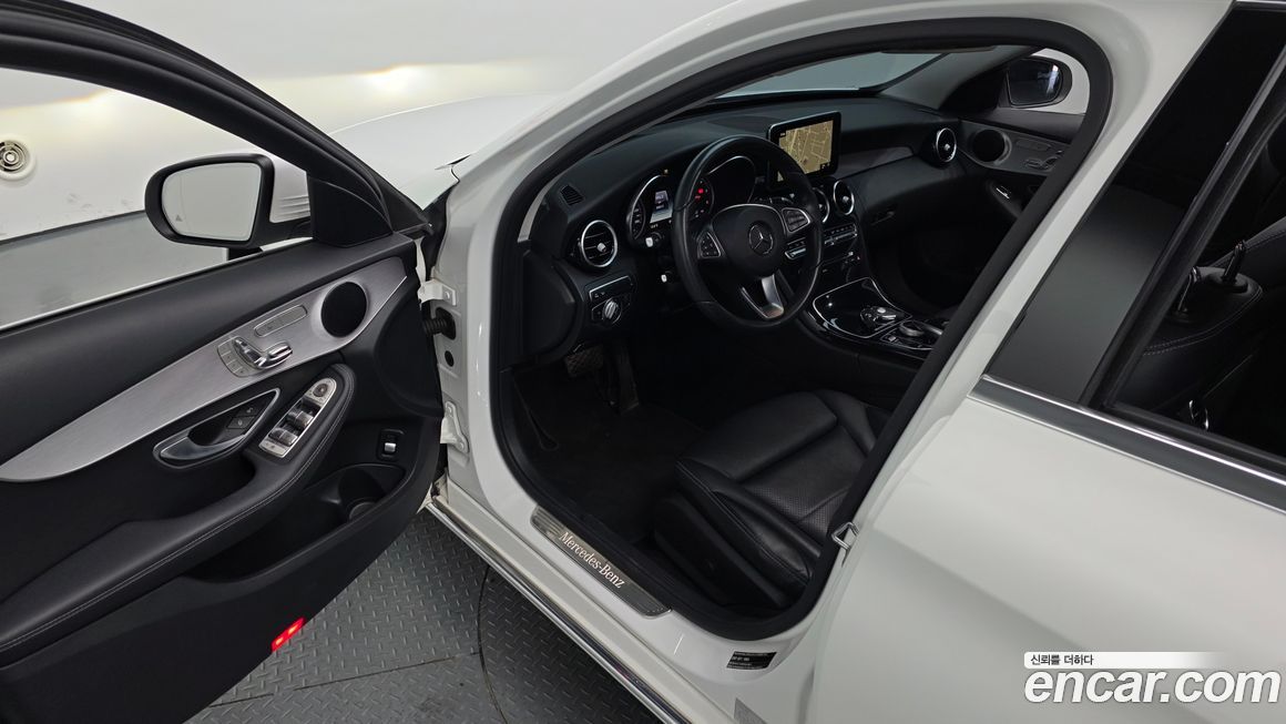 Mercedes-Benz C-Class 2017