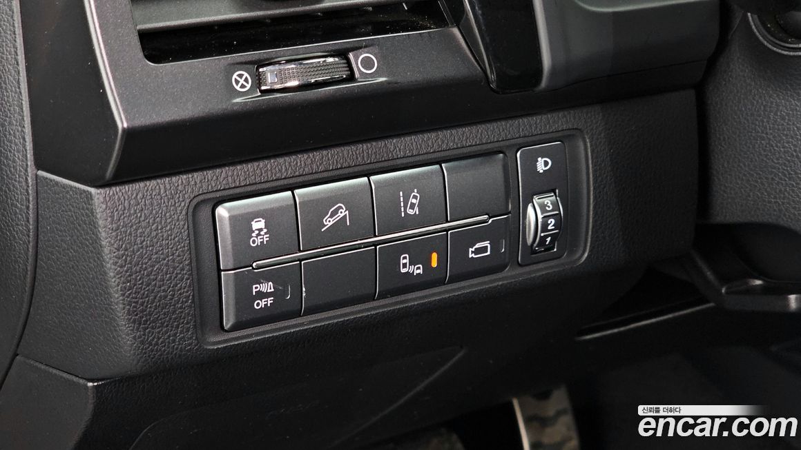 KG_Mobility_Ssangyong Rexton 2020