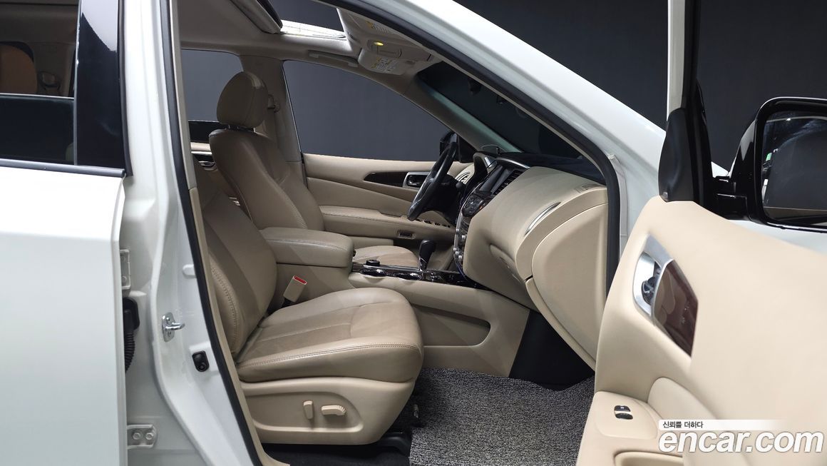 Nissan Pathfinder 2016