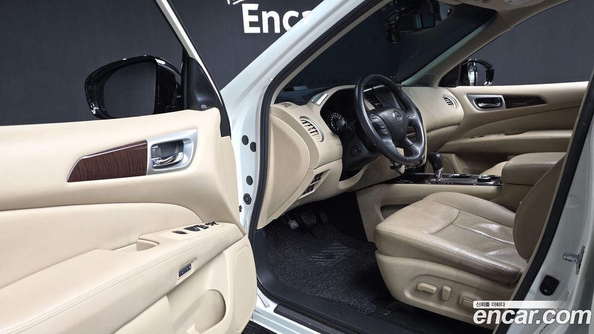 Nissan Pathfinder 2016