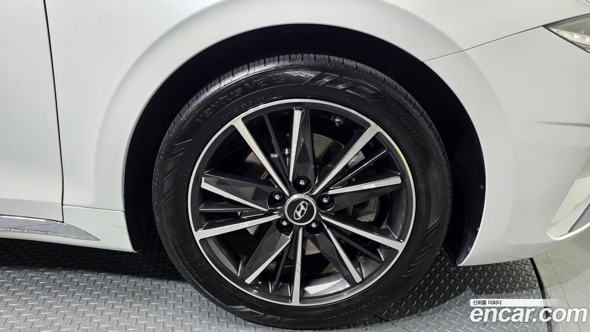 Hyundai Grandeur 2021