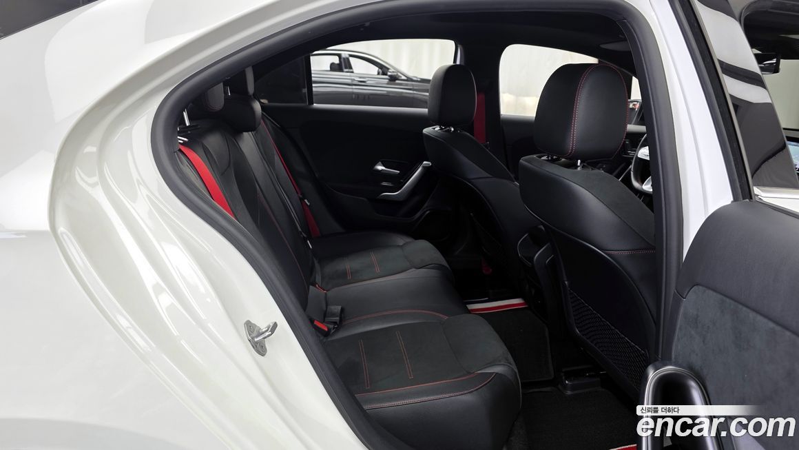 Mercedes-Benz A-Class 2021