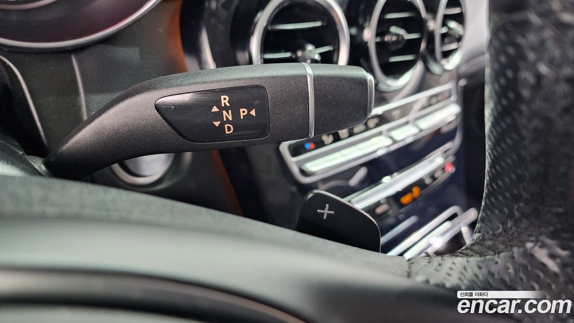 Mercedes-Benz GLC-Class 2019