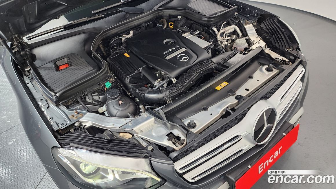 Mercedes-Benz GLC-Class 2019