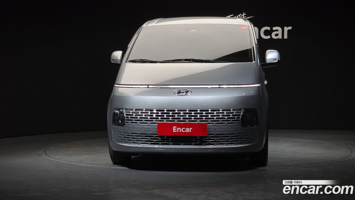 Hyundai Staria 2023