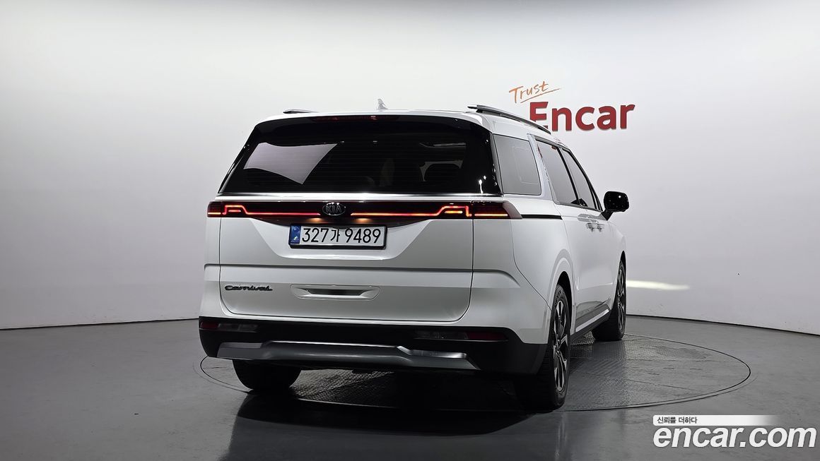 Kia Canival 2021
